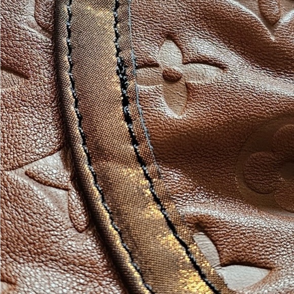 Louis Vuitton Limited Edition Masala Monogram Epices Kalahara Gm bag - Picture 9 of 10